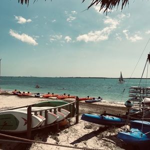 Meet your Posher, Casey